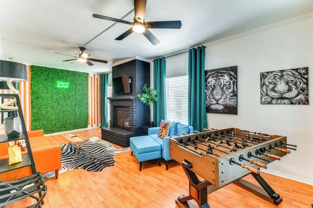 Colorful Baton Rouge Home: Deck, Grill & Fire Pit
