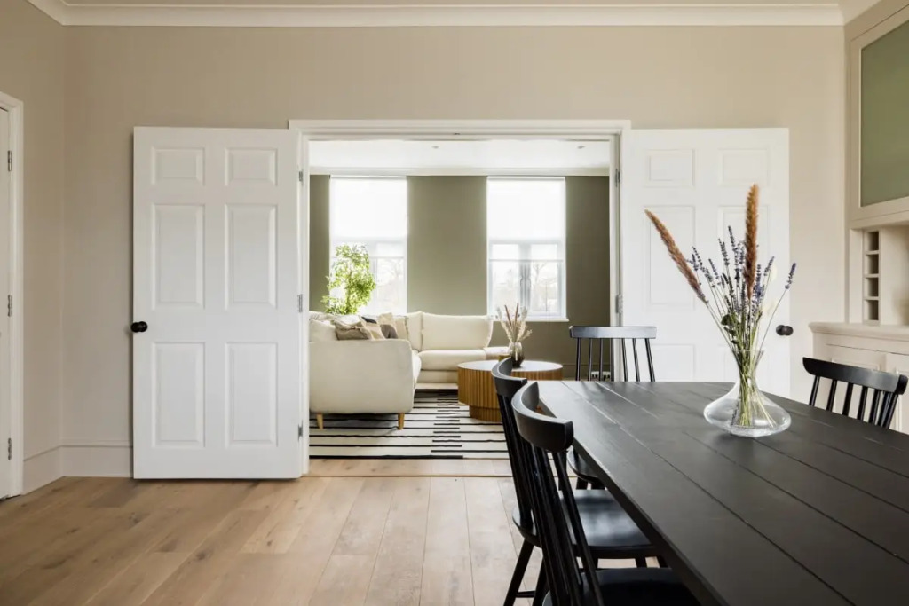 The Clapham Chambers - Stunning & Bright 3BDR Flat with Terrace