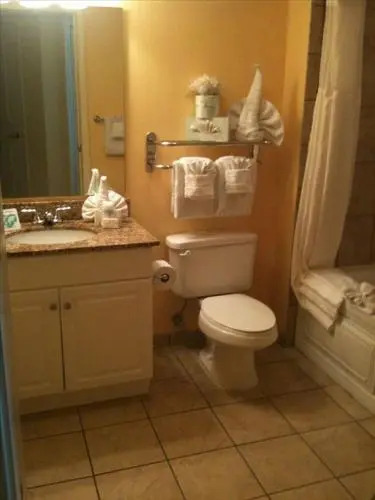 Oceanfront Deluxe Queen Suite # 708