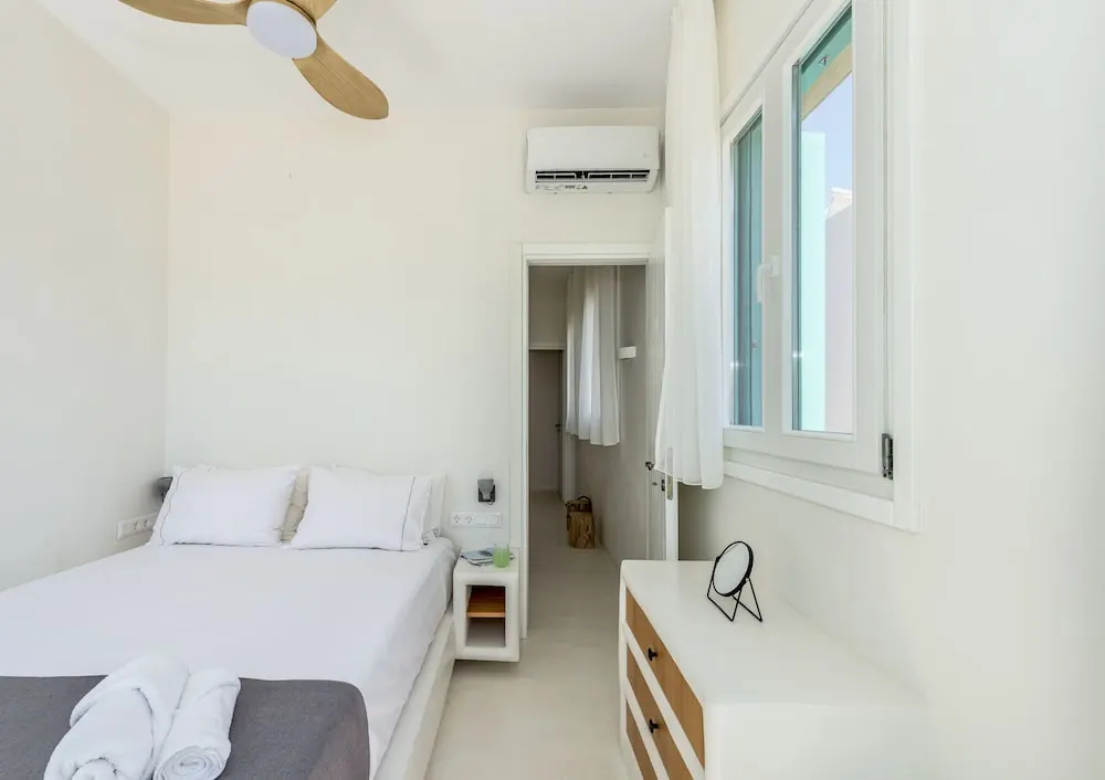 KLIMA BAY Beachfront Boutique Houses