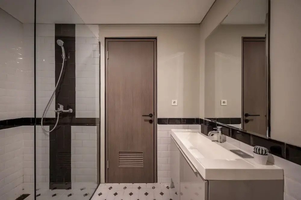 Cove Odilia Suite