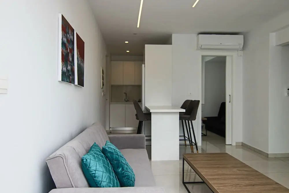 Phaedrus Living: Seaside Deluxe Flat Harbour 106