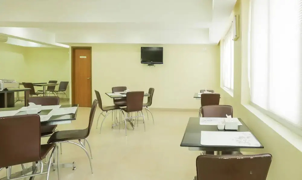 Treebo Vapr Guindy Ekkatuthangal