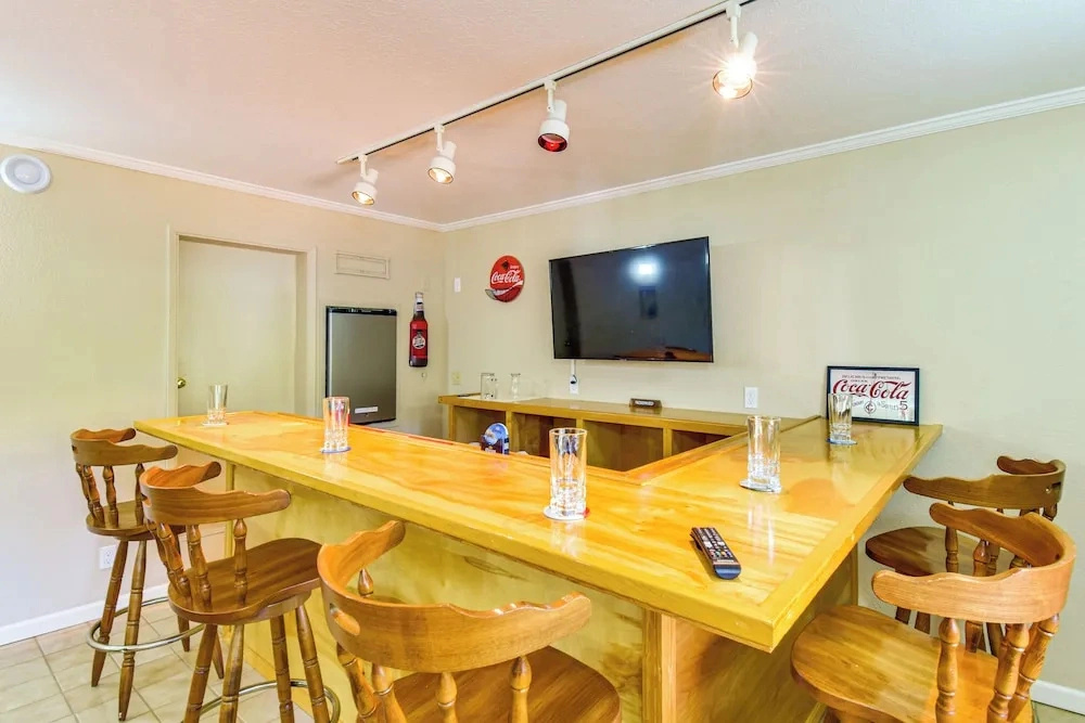 Game Room + Bar: Wooded Pine Mountain Lake Retreat
