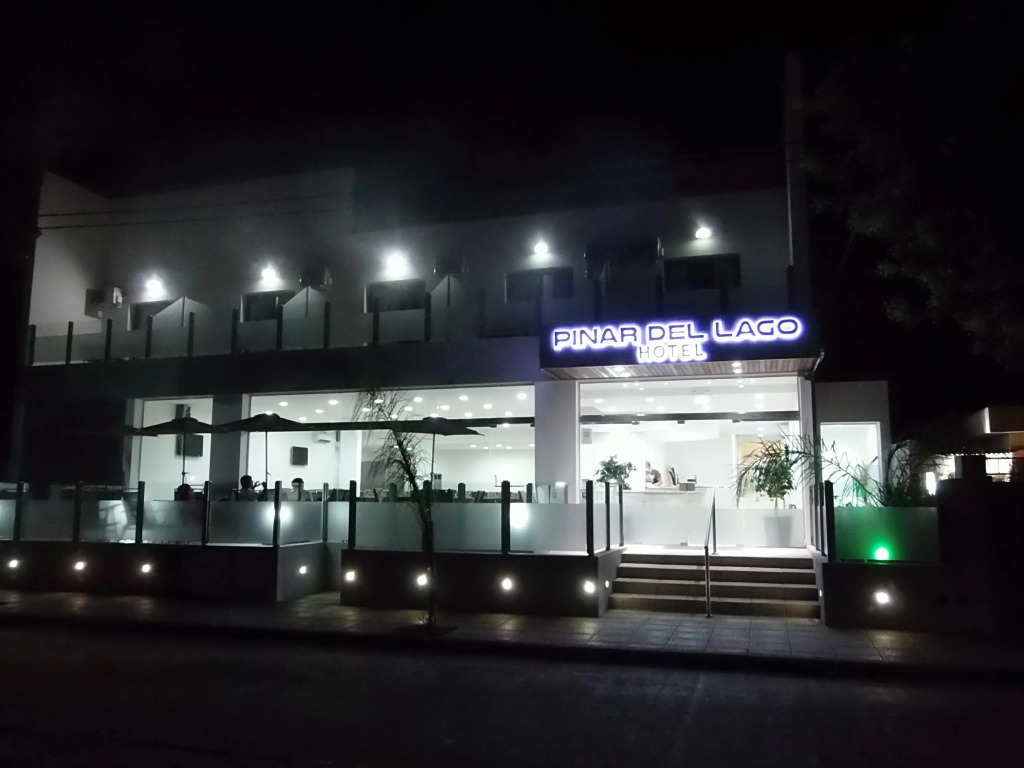 Hotel Pinar del Lago