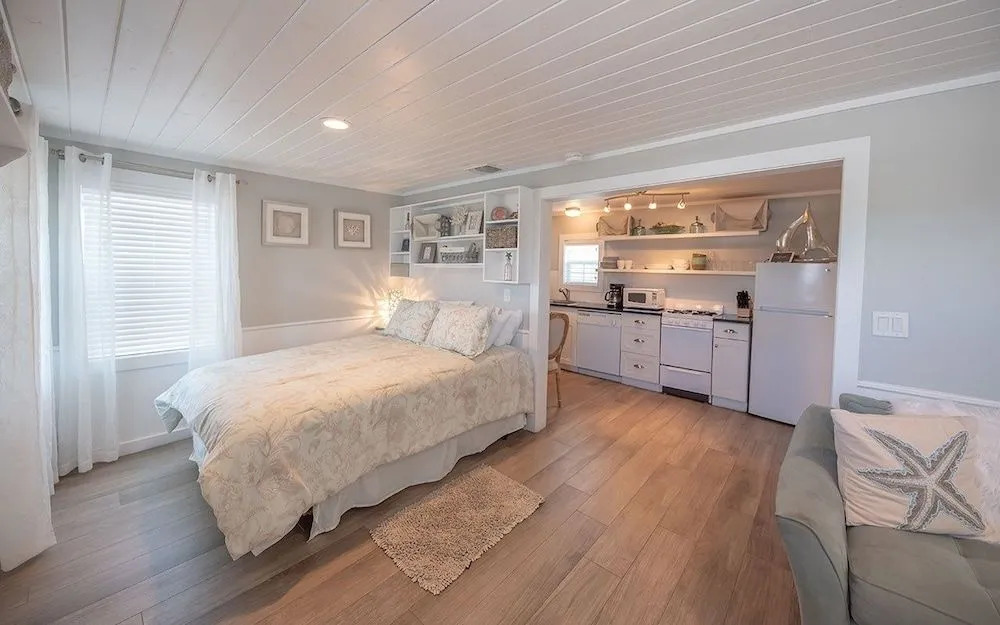 Silver C Cottage 523 by RedAwning