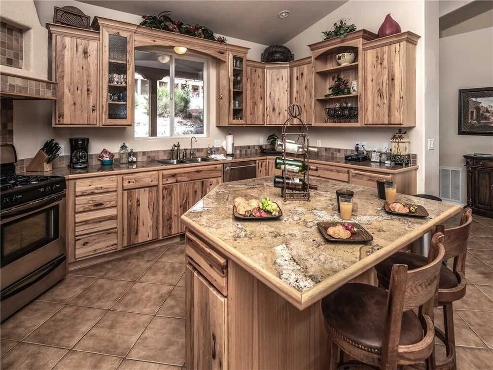 Casa Bien - Three Bedroom Cabin with Hot Tub