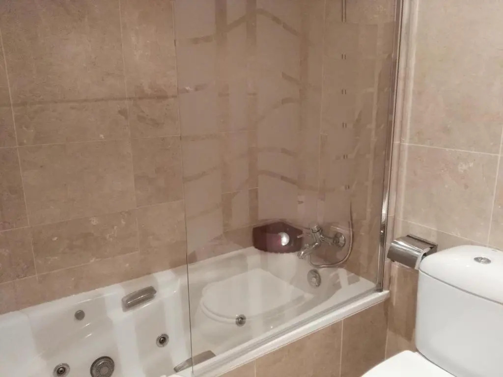 Apartamento 409 Marina Real Puerto de la Duquesa playa