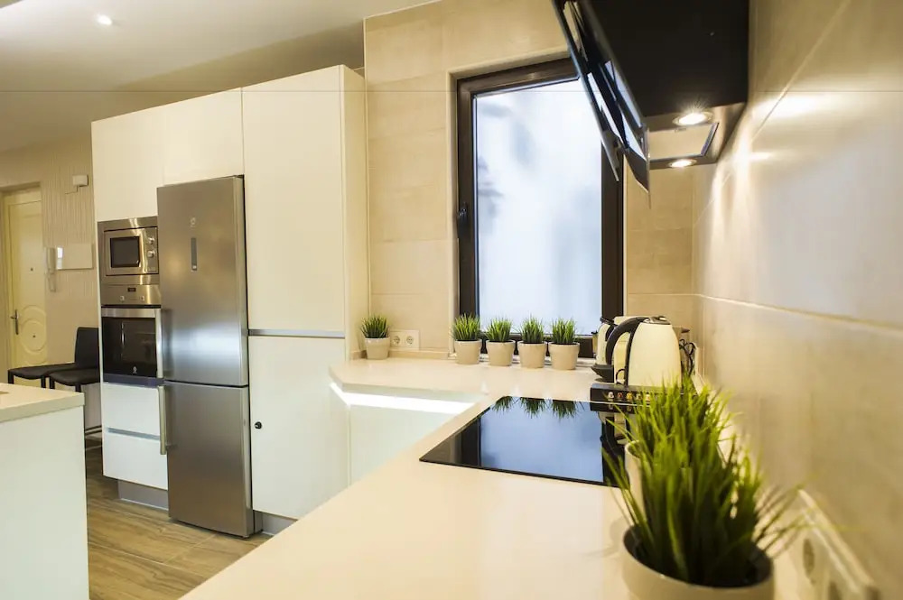 Apartamentos Salamanca Puerta Zamora, Centro, Wifi con salón y 2 dormitorios, Parking