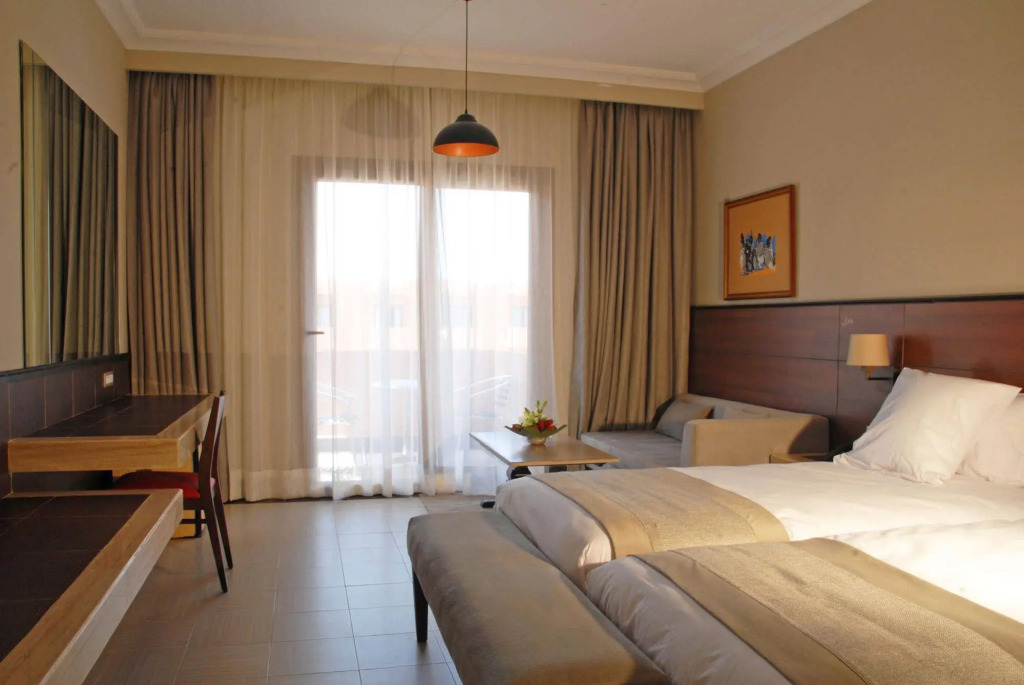 Oasis Palm Hotel