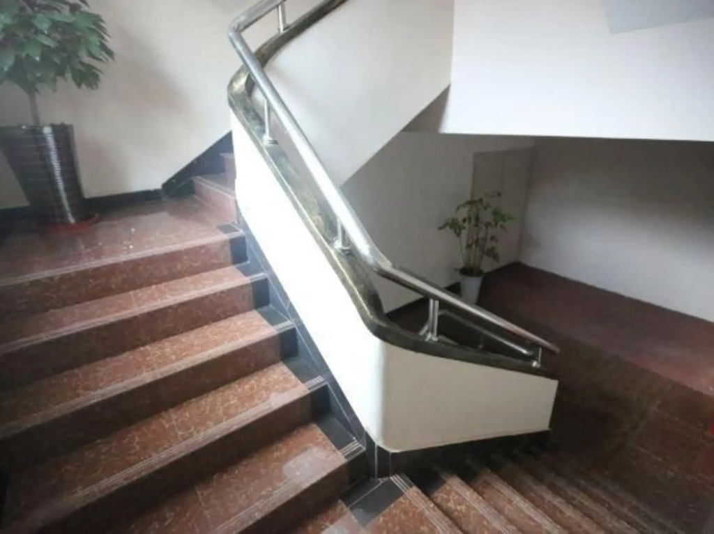 Junlin Hostel
