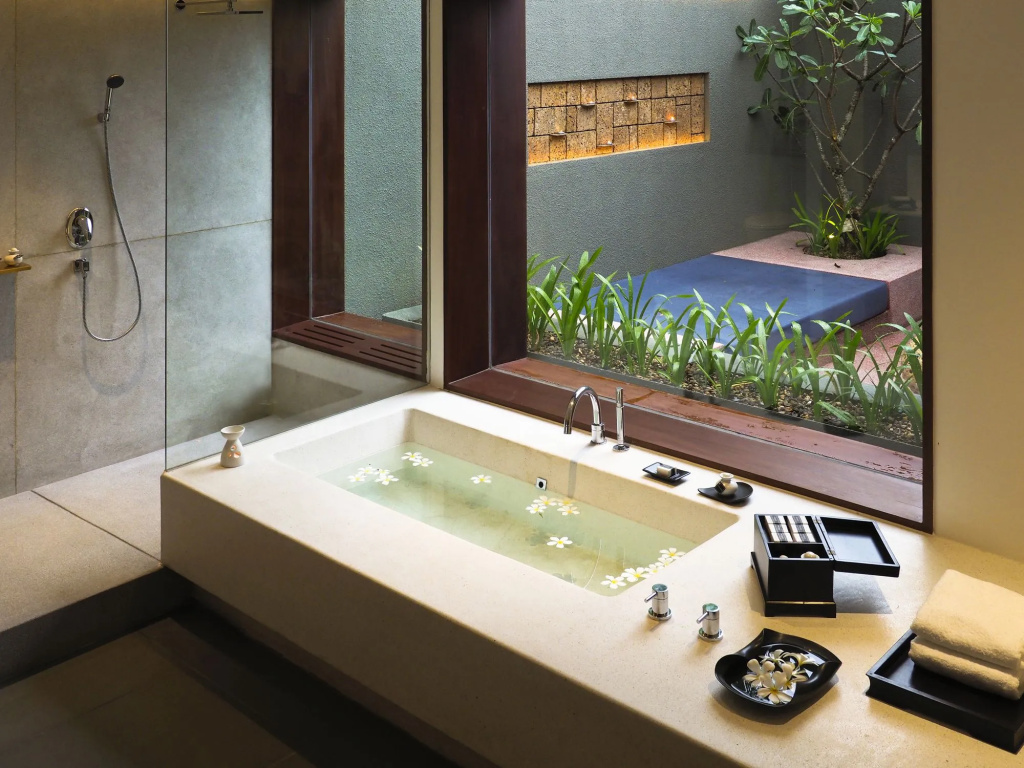 The Balé Phnom Penh by LifestyleRetreats