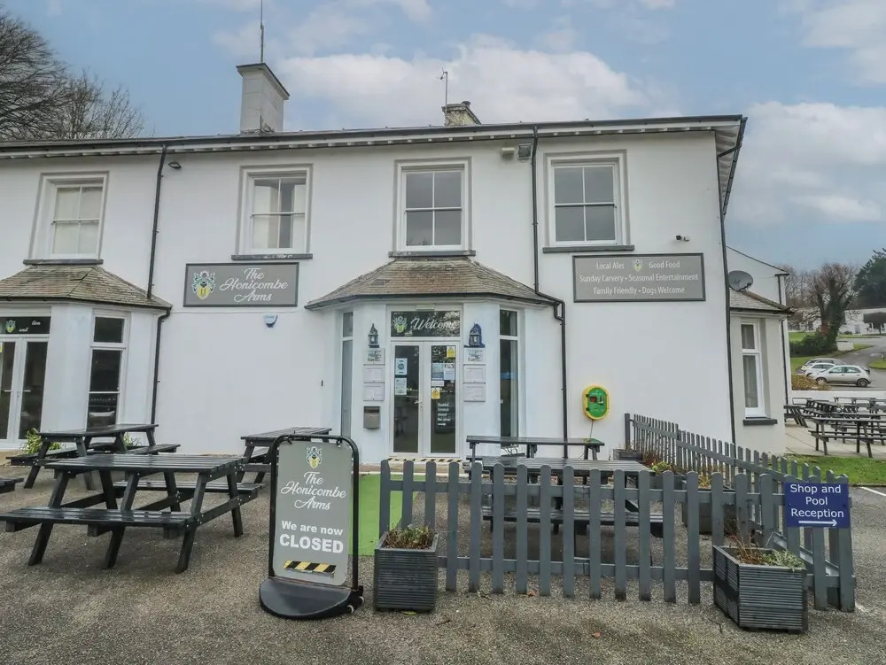 Lewis Lodge