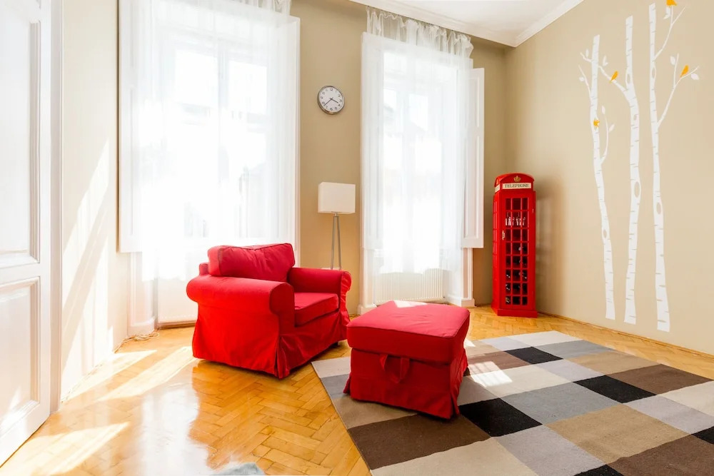 Király home by STN