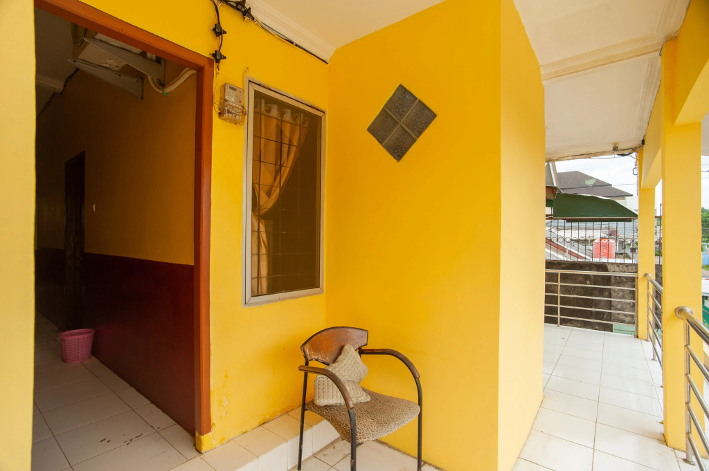 RedDoorz at Jalan Wayhitam Palembang