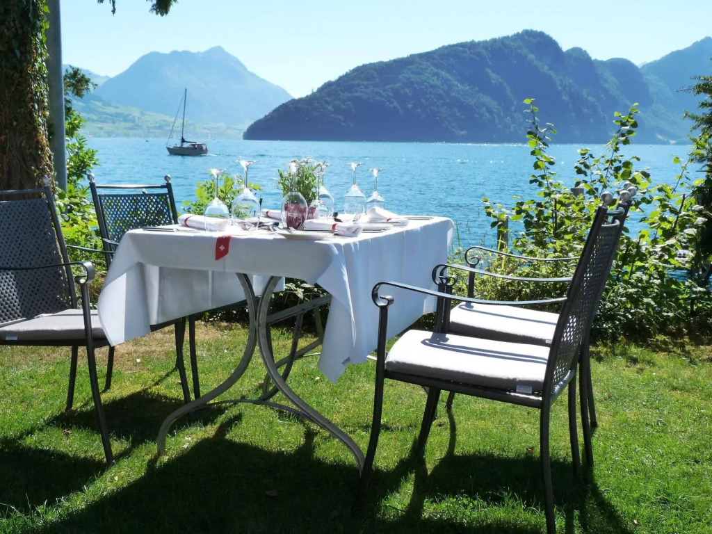 Hotel Vitznauerhof - Lifestyle Hideaway at Lake Lucerne
