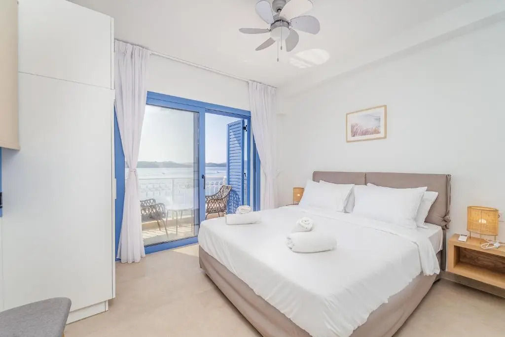 Lefkada Blue Luxury Apartments, Perigiali A5 Entrance Level