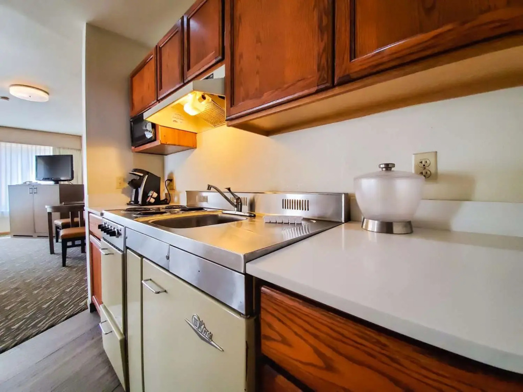 Best Western Plus Plaza Hotel