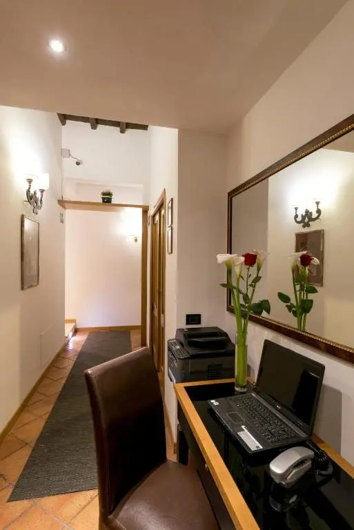 JR Suites