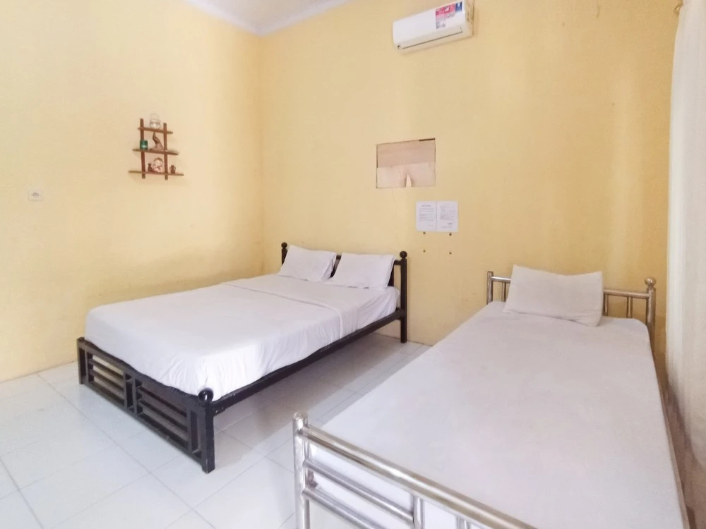 RedDoorz @ El Shaday Homestay Banyuwangi