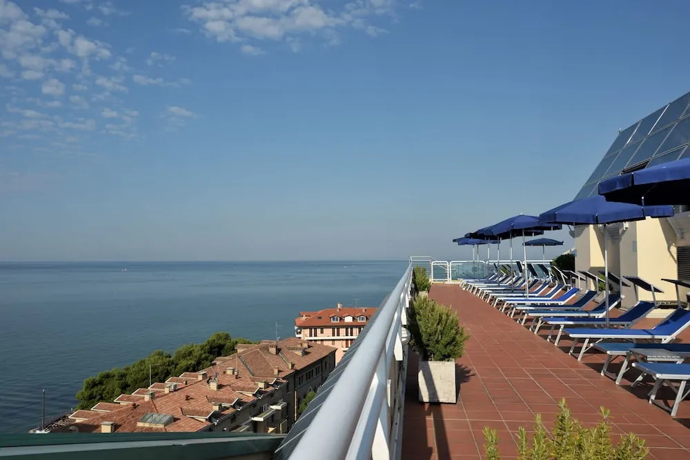 Grand Hotel Astoria