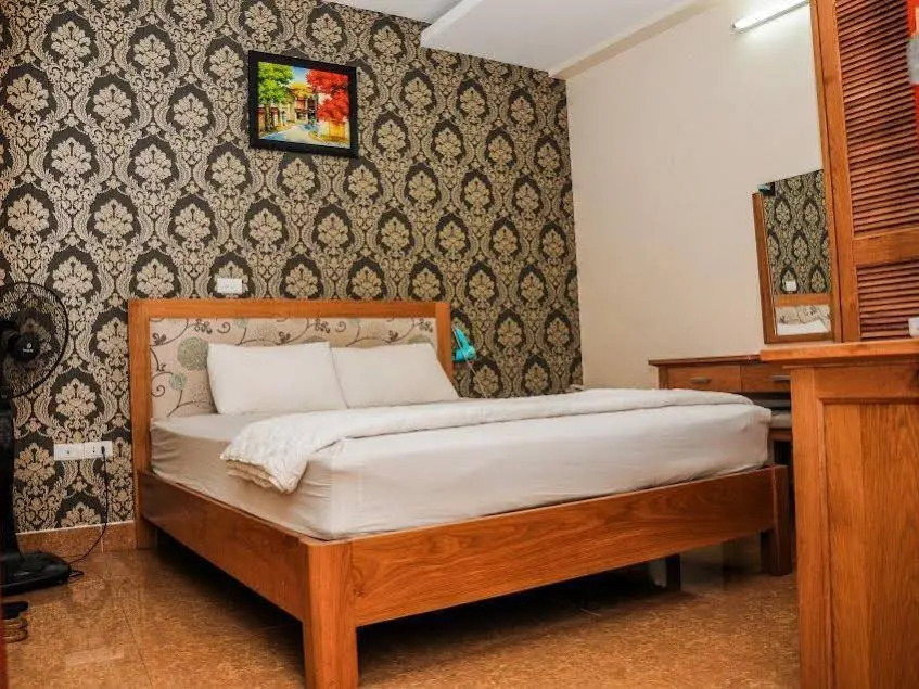 Light Hostel