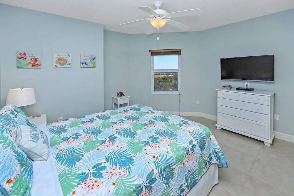 Sunrise Beach 1411 by RedAwning