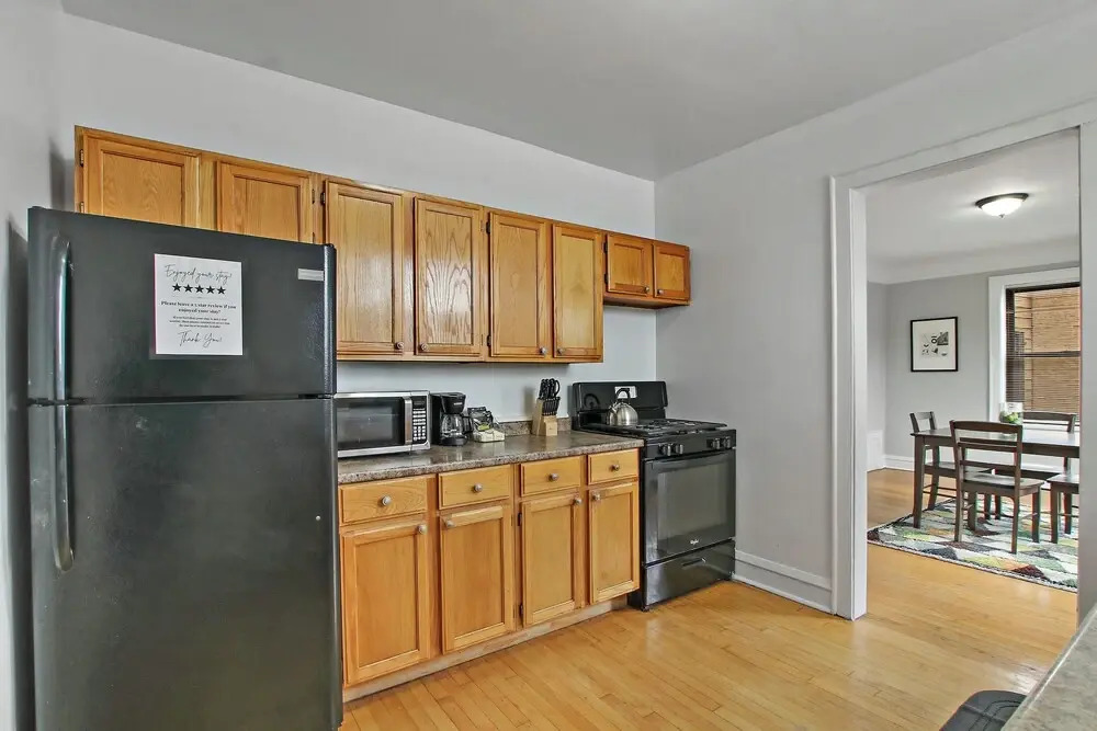 1BR Vibrant Apt - Montrose 2E