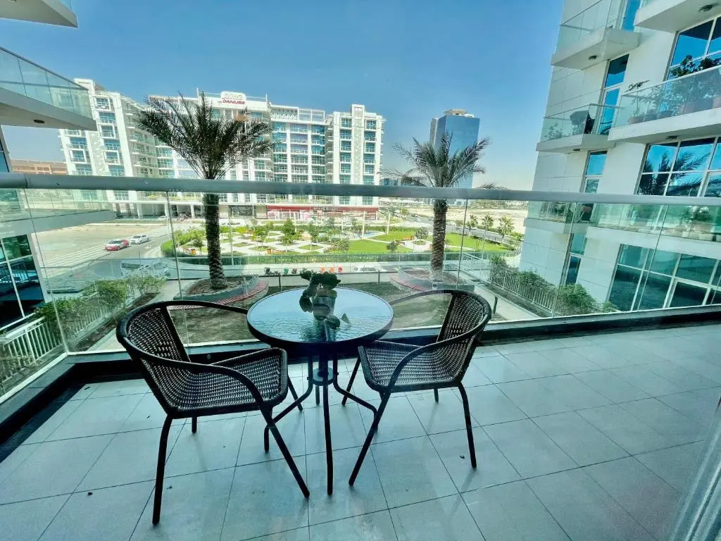 Park View & Spacious One Bedroom Apartment