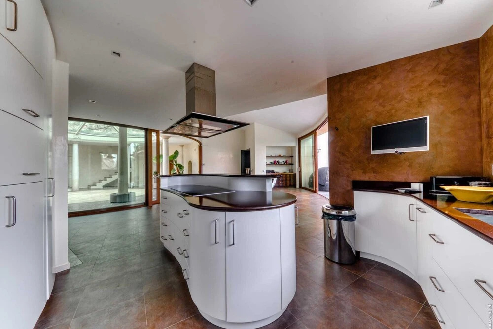 Fantastic Villa With Swimming Pool - 15min TO Mont
