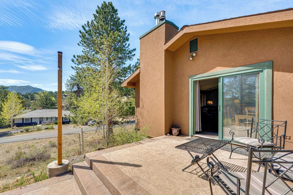 Estes Park Home w/ AC - 1/2 Mi to Lake & Downtown!