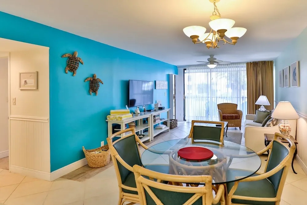 Sundial I201 - Enjoy A Gulf View From This On Sanibel! 1 Bedroom Condo
