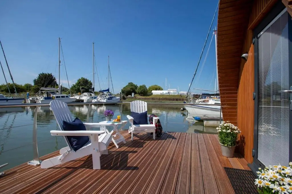Sea Breeze Ark 900 Boat