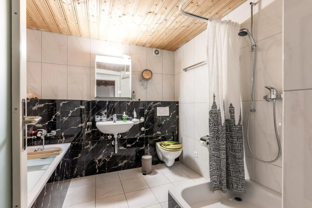 - Apartment im Herzen AROSAS - grossräumig, stylisch & zentral