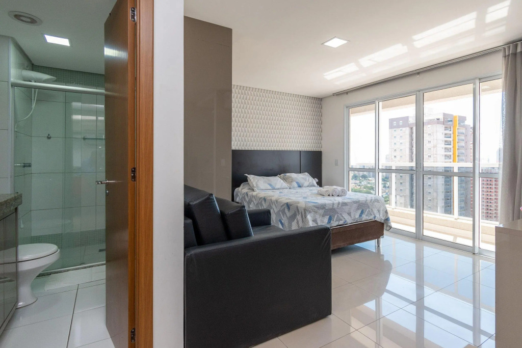 Flat completo - andar alto - Setor Bueno - Ed The Expression - WI-fi - Garagem - TH2205