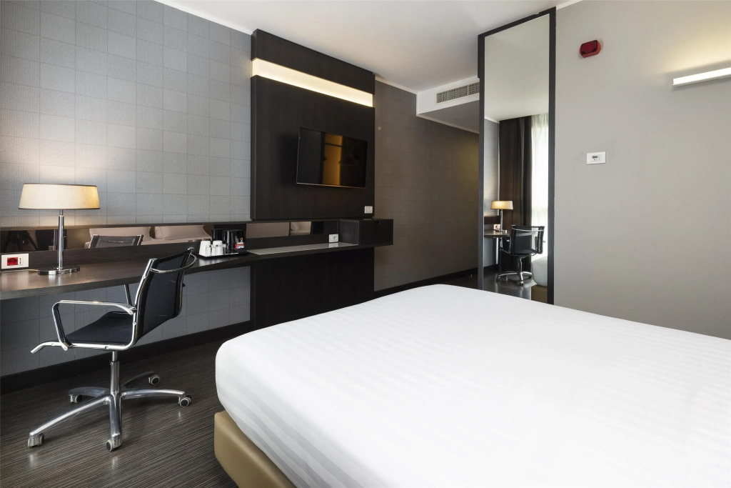 Best Western Premier CHC Airport
