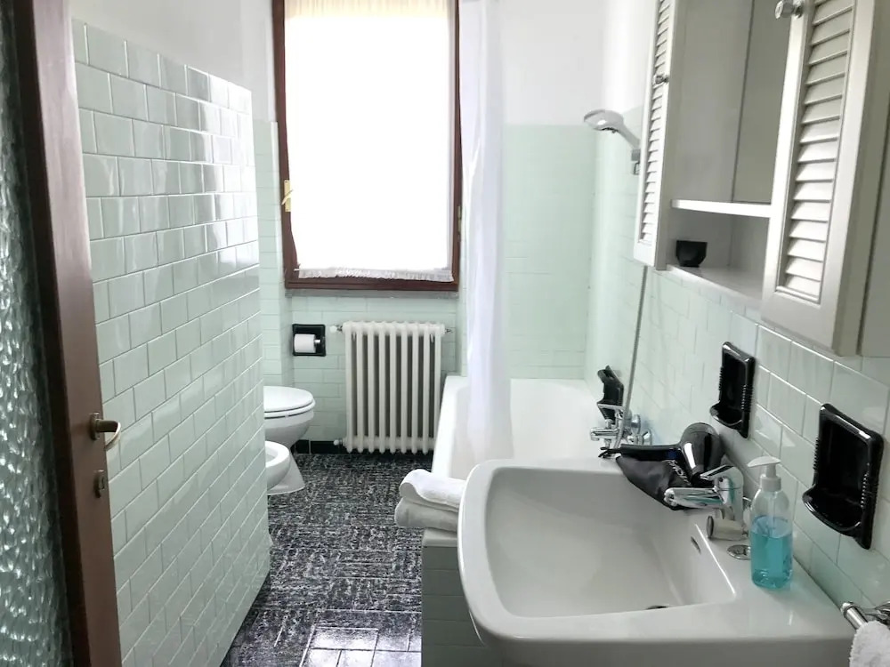 Spacious Family Home in Ranco with Private Pool - 300 m²