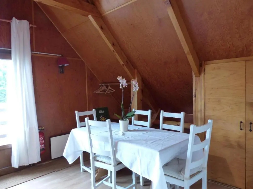 Chalet familial à 10 min de Vichy avec animaux acceptés - FR-1-489-274