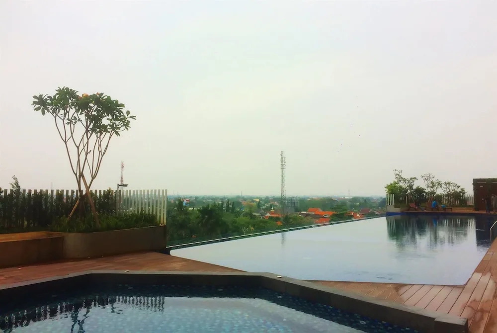Exclusive Studio Apartment Springwood Residence
