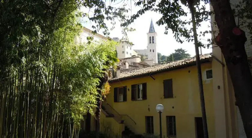 Al Chiostro