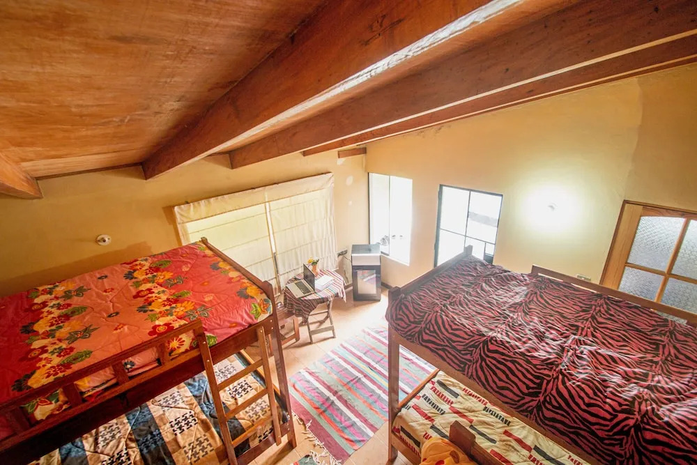 Yakumama Hostel y Restaurant