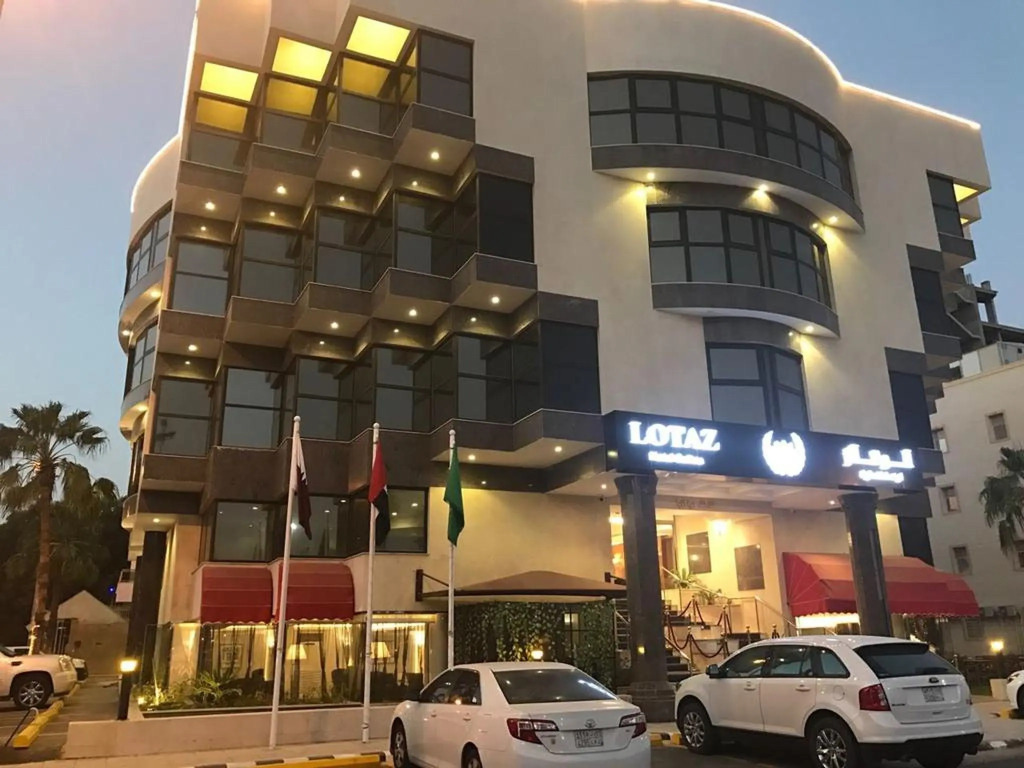 Lotaz hotel suites