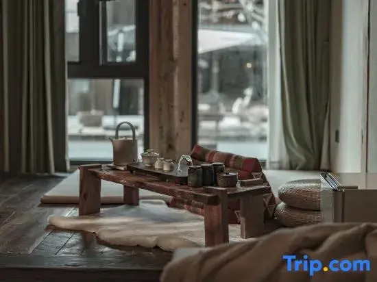 Yunnan Tengchong Beihai Granary Hot Spring Resort Hotel