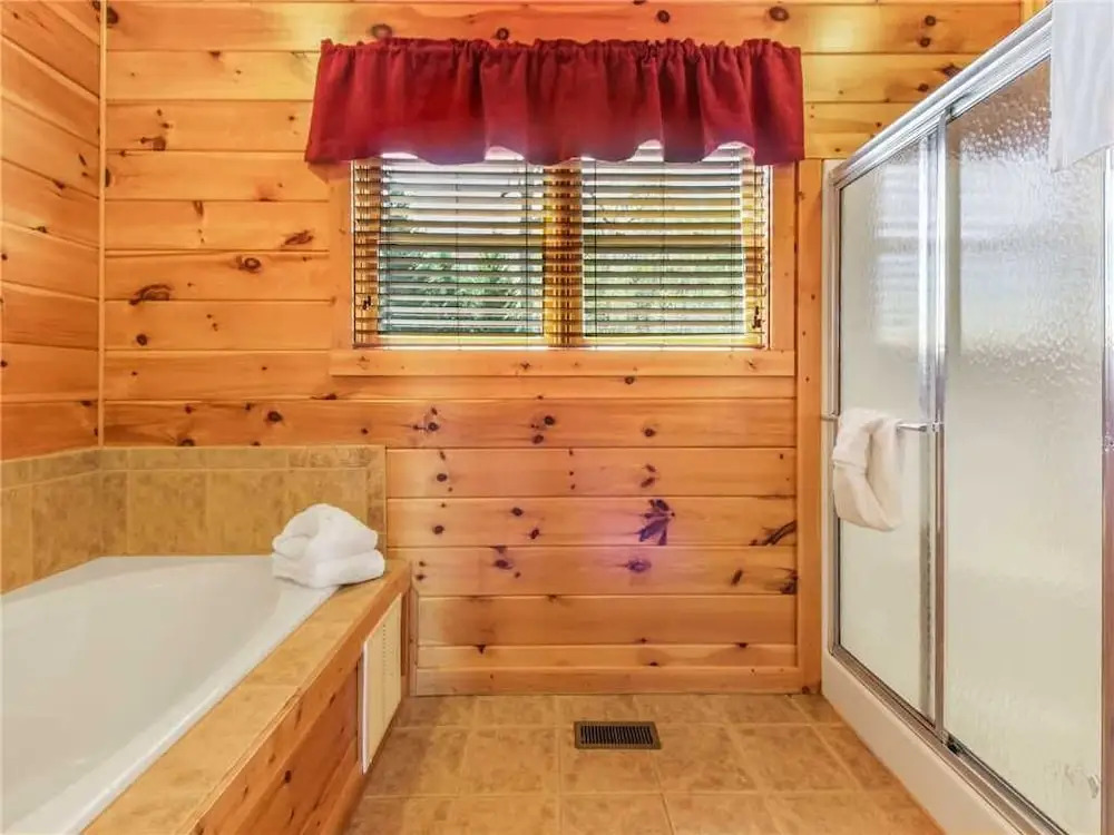 Big Sky Lodge II - Seven Bedroom Cabin