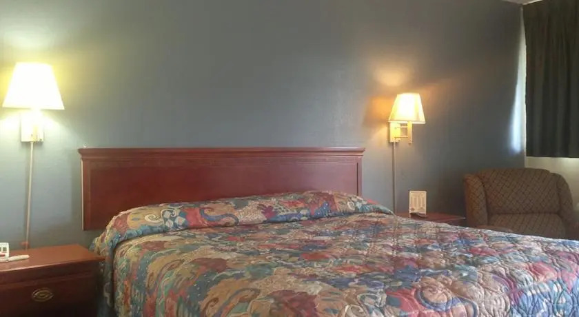 Regency Inn - Terre Haute