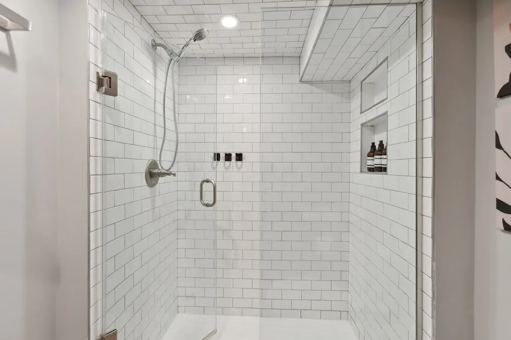 Charming 2BR Townhouse Condo in Heart of DC