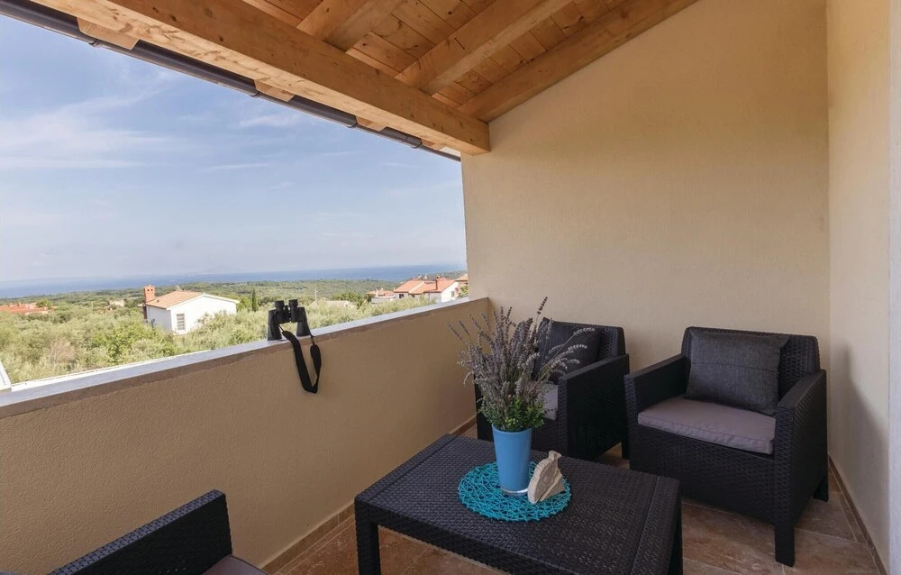 Gorgeous Home In Peruski