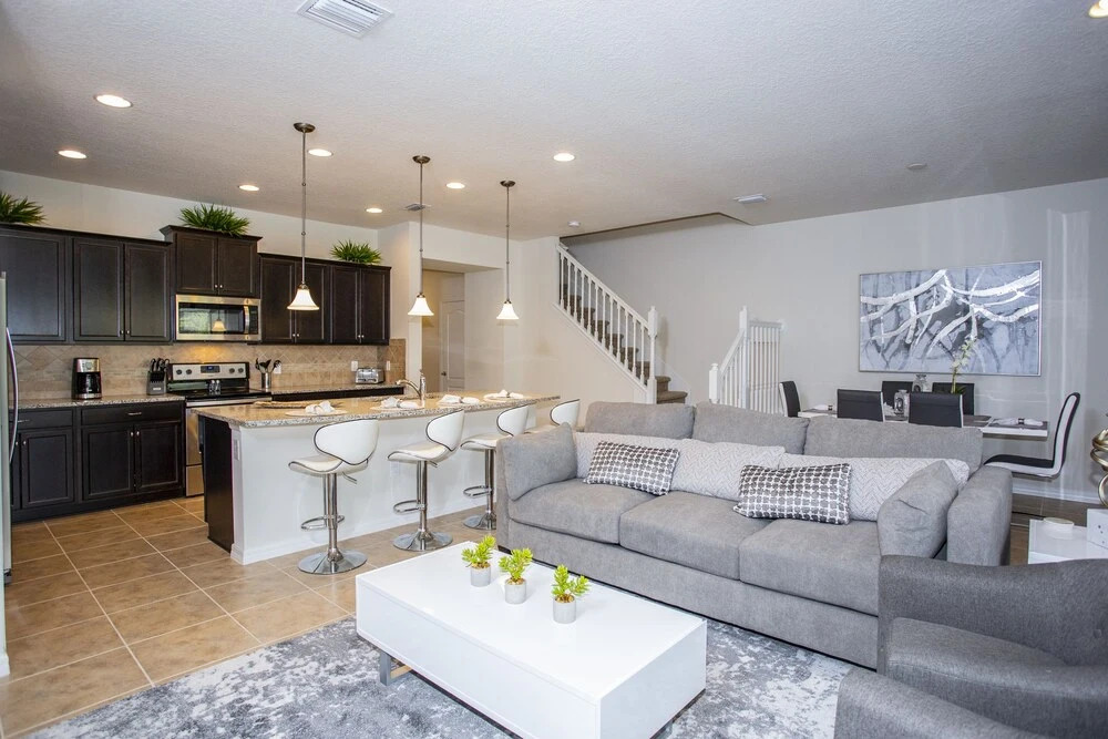 Luxury 5 Bedroom w Private Pool Close to Disney 8875