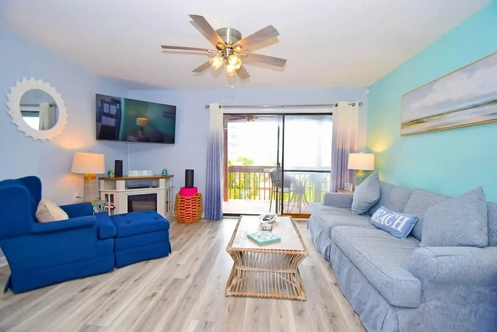 Sunset Landing 2 2 Bedroom Apts