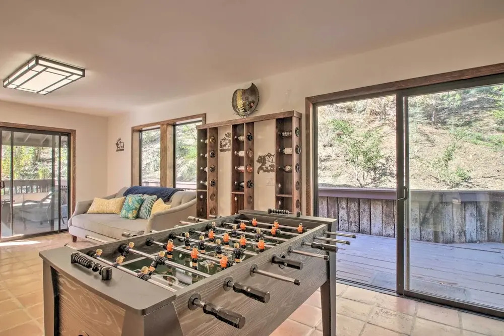 Pine Mountain Club Getaway w/ Foosball Table!